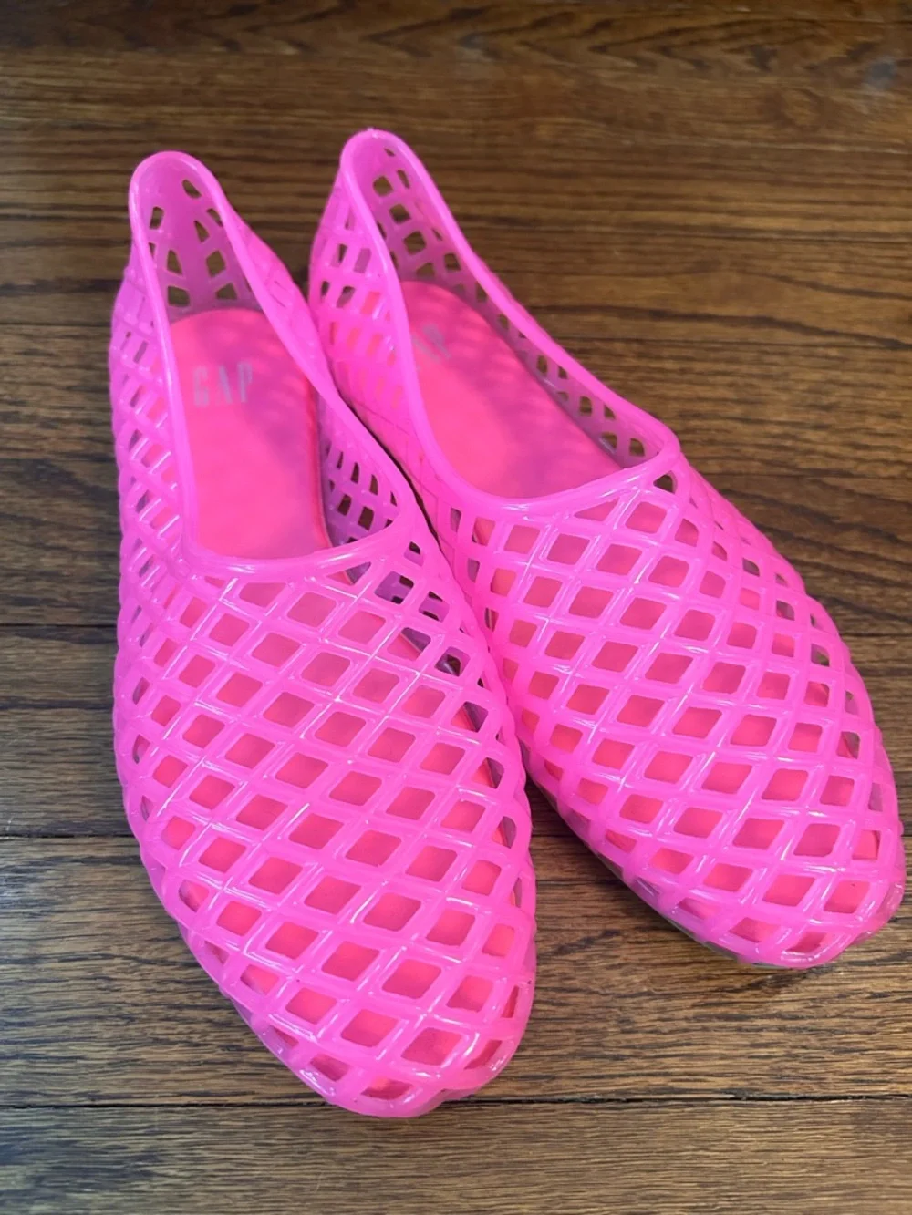 GAP Hot Pink Lattice Jelly Slip-On Flats - Picture 1 of 4